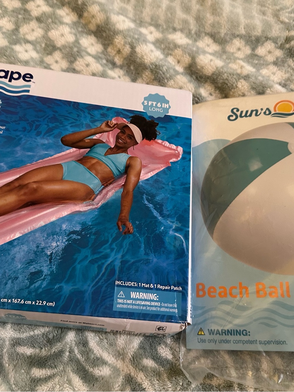 Bluescape Transparent Pool Mat with Beach Ball